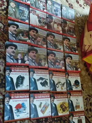Колекция DVD с Херкюл Поаро като нова, 25 диска с субтитри