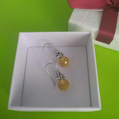 Silver 925 earrings like new with hallmark