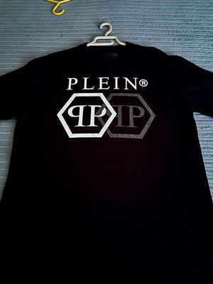 Philipp Plein T-shirt size XL black like new