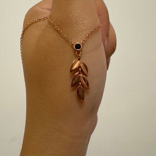 Jools necklace in rose gold with leaf design like new