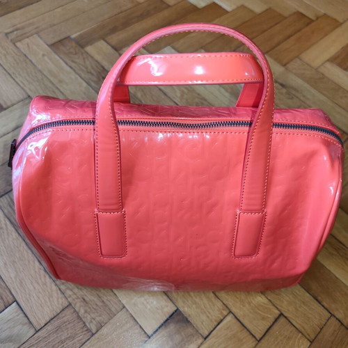 Calvin Klein hand bag used, pink