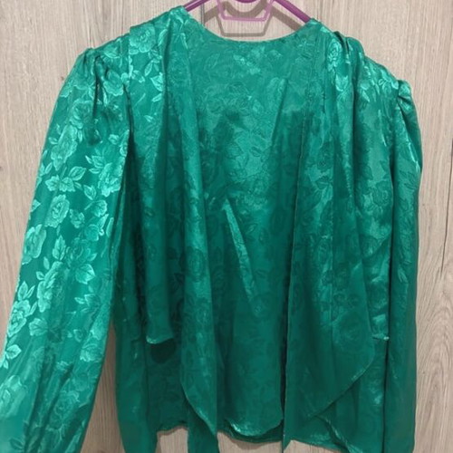 Multifunctional blouse with back button, size L
