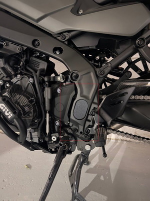 Chassis plug for Tracer and MT Yamaha new