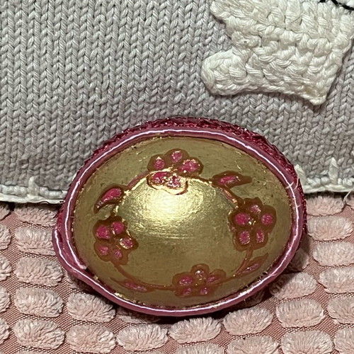 Easter egg used handmade with crochet and beads