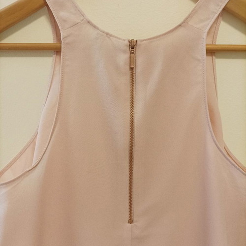 Stradivarius top pink like new, size S with cut-out shoulders