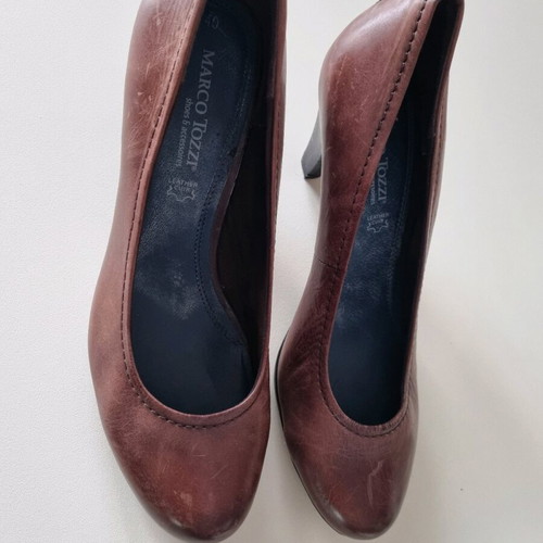 Marco Tozzi leather pumps like new, size 40, brown