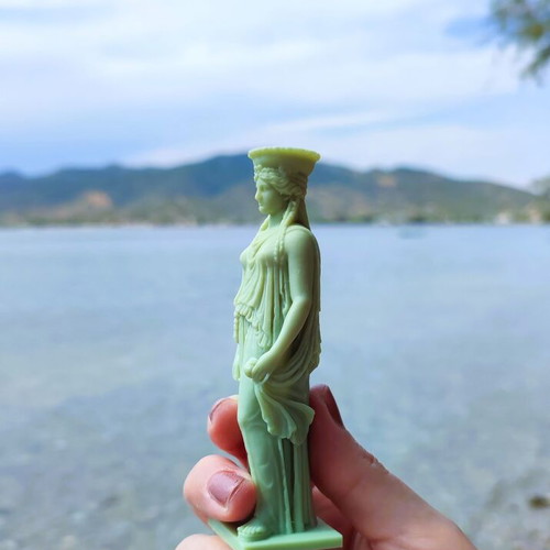 Aromatic Ancient Greek Caryatid Candle new, pistachio scent