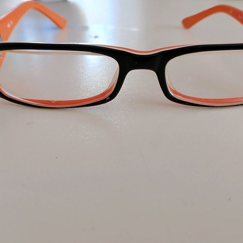 Myopia glasses frame used with embossed side surface
