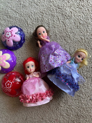 Cupcake dolls like new, set of 3