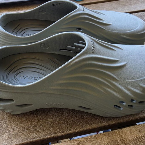 Crocs Echo Wave men's clogs new, grey-green, size M11 (EU 45-46)