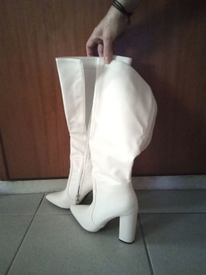 Luigi white boots like new, size 38