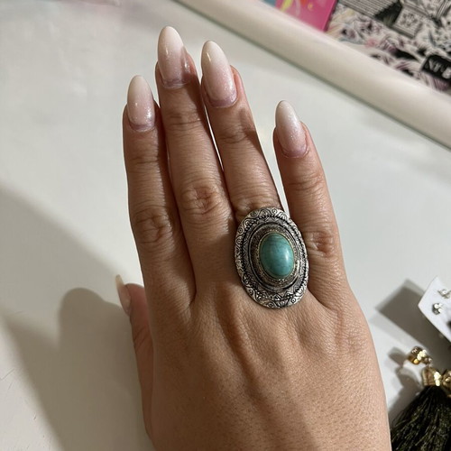 Silver ring with turquoise stone like new