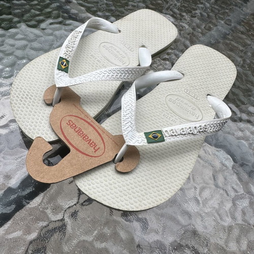 Havaianas slippers new, size 36, white and green