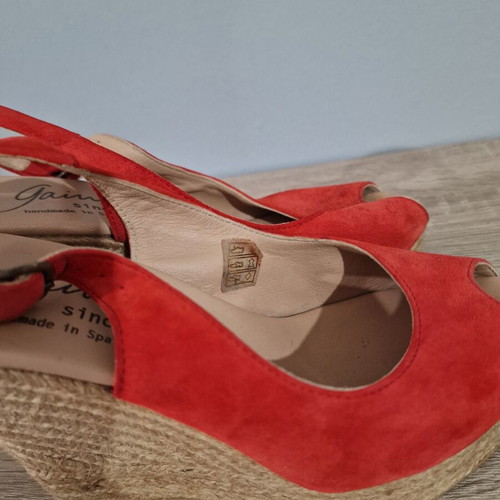 Gaimo red leather and suede wedge espadrilles sandals size 38 used