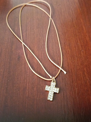 Necklace with cross like new