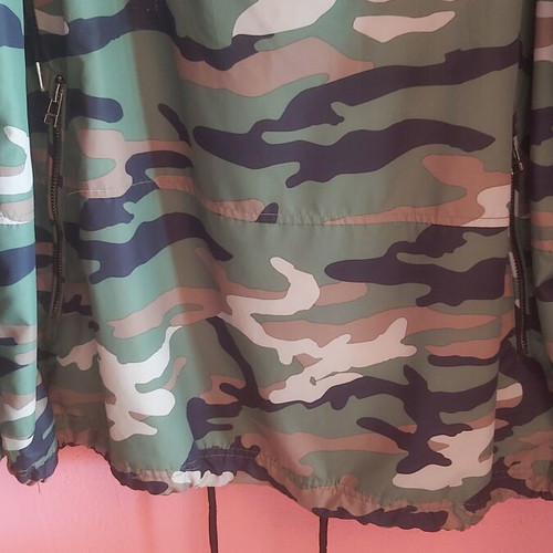 Forever 21+ Camo Windbreaker jacket plus size 3XL like new