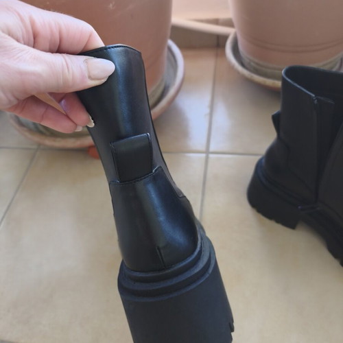 Zara black ankle boots like new, size 37, lightweight with high sole