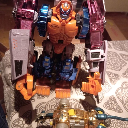 Transformers figures used with missing parts
