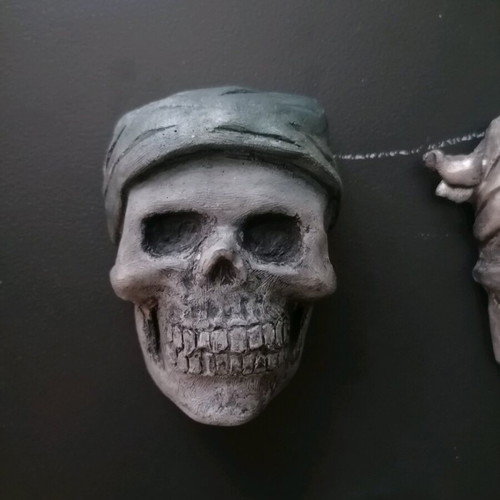 Handmade skull magnets new, made of plaster