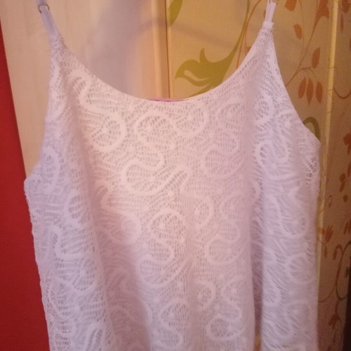 Zic Zac lace top like new