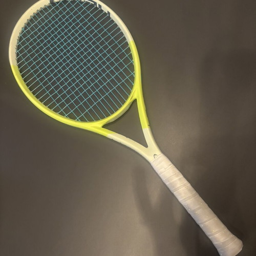 Head Extreme MP tennis racket used with Solinco Mach10 strings L3