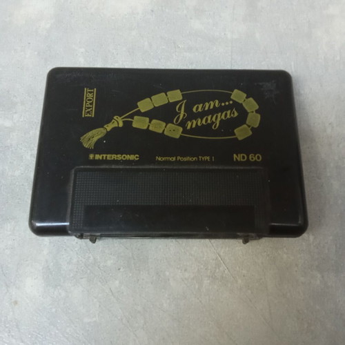 Rare collectible I am Mangas cassette case used, 1980s decade