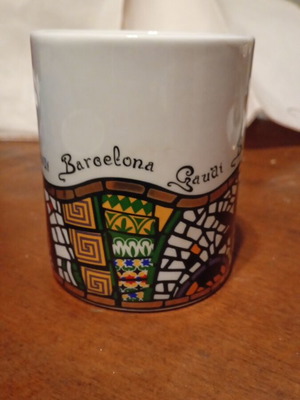 Gaudi museum souvenir mug with gold decoration