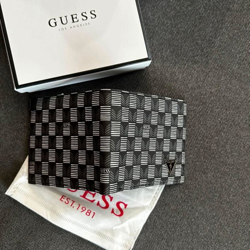 Guess wallet black and white