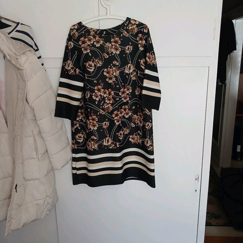 Dress new in sizes L and XL
