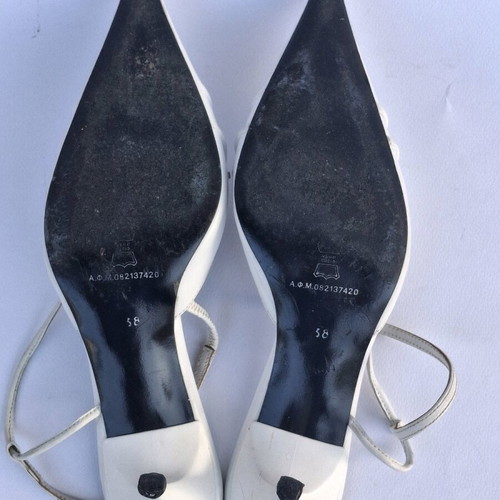 Gianna Kazakou leather pumps size 38 like new white