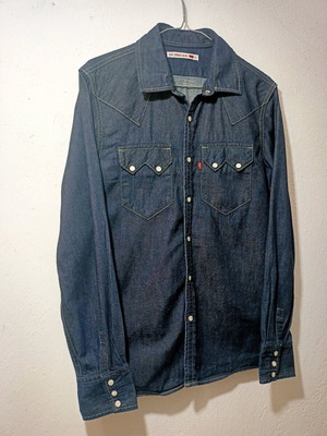 Риза Levi's от деним като ново, размер S, синя