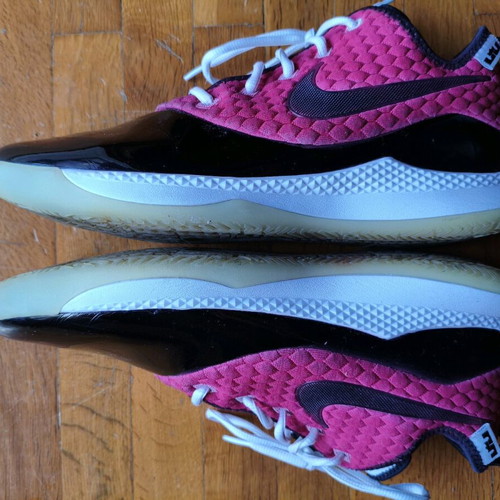 Nike Air LeBron James Witness 3 basketball shoes, size 47, pink and white