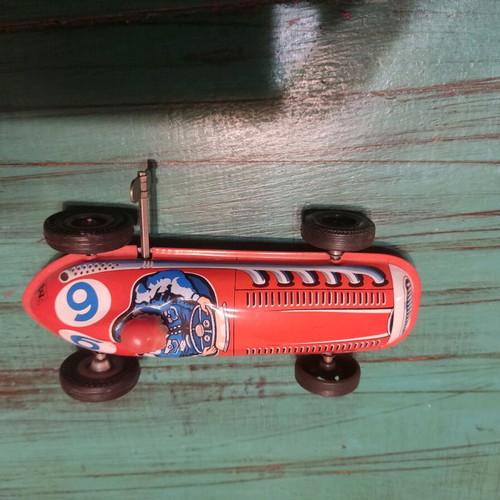 Tin formula car used, wind-up, functional, 17 cm