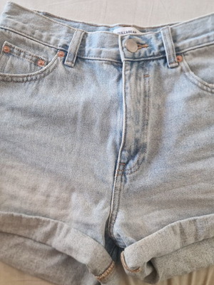 Pull & Bear denim shorts size 36, blue