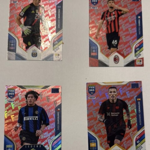 Fan 7, 15, 29, 64 Red Parallel Adrenalyn 2026 new