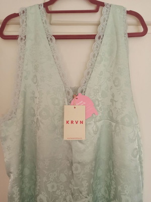 Φόρεμα Karavan Orietta light mint XL καινούργιο σατέν ζακάρ