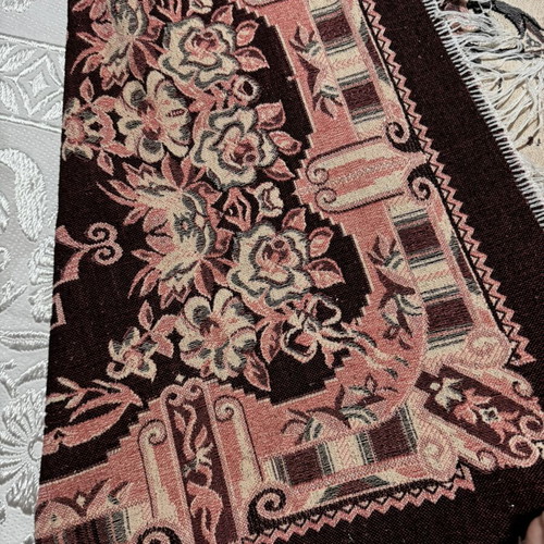 Tablecloth double-sided square woven 1.36x1.36 like new