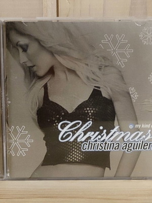 Christina Aguilera My Kind Of Christmas CD like new