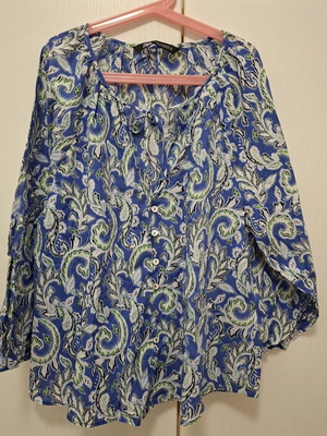 Zara blouse new, size XS, white and blue