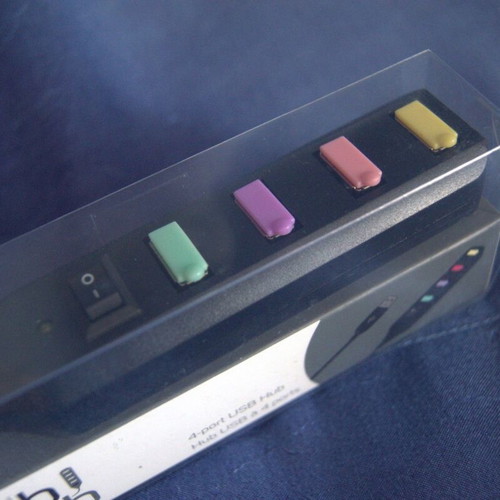 Legami Milano 4-port USB hub with USB-A connection