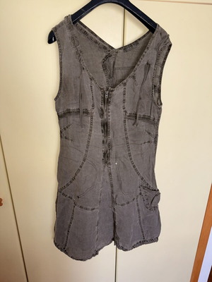 Brown dress size L