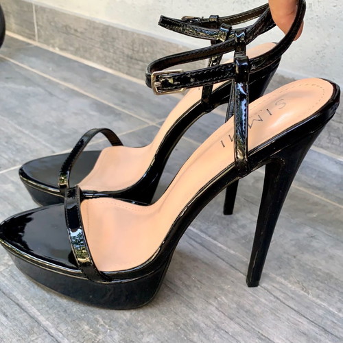 Black sandals like new, size 38