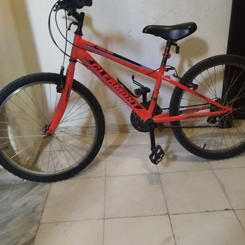 Clermont 24 Inch Bicycle like new, red, with suspension and gears
