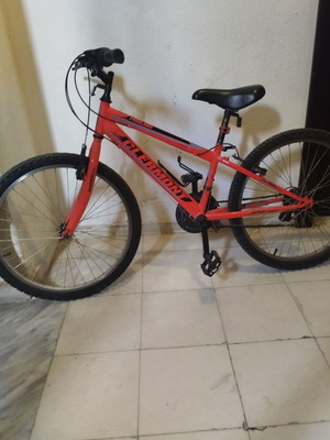 Clermont 24 Inch Bicycle like new, red, with suspension and gears