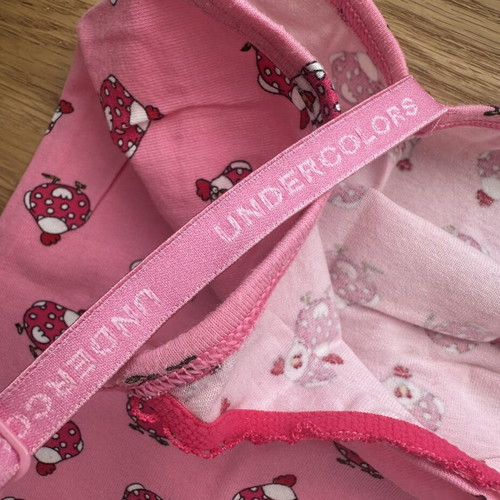 Benetton pink tank top new with chicken print