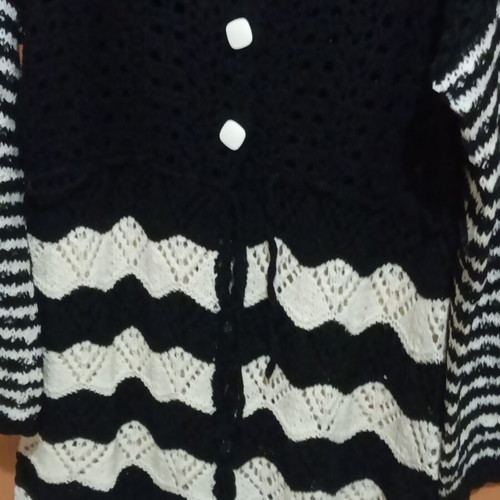 Handmade cardigan used, black and white