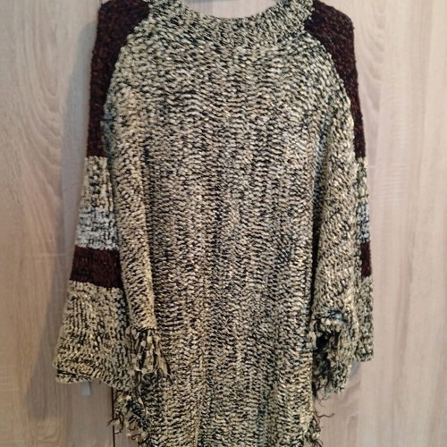 Sleeved spring cape, Italian, chenille yarn, one size