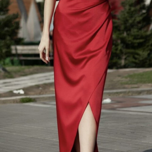 Rich Girl Boudoir Evening Dress satin red like new