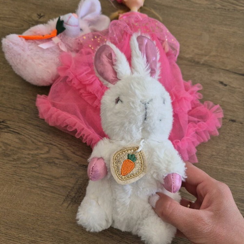 Set of stuffed toys and doll like new, 3 pieces