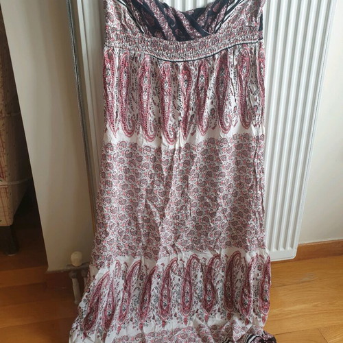 Maxi cotton dress like new, size medium, with paisley pattern